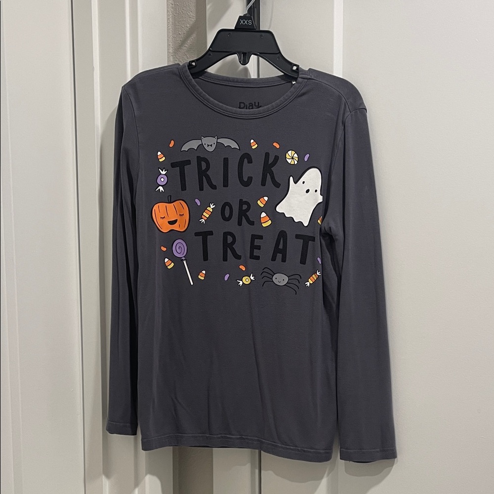 LITTLE SLEEPIES TRICK OR TREAT SHIRT